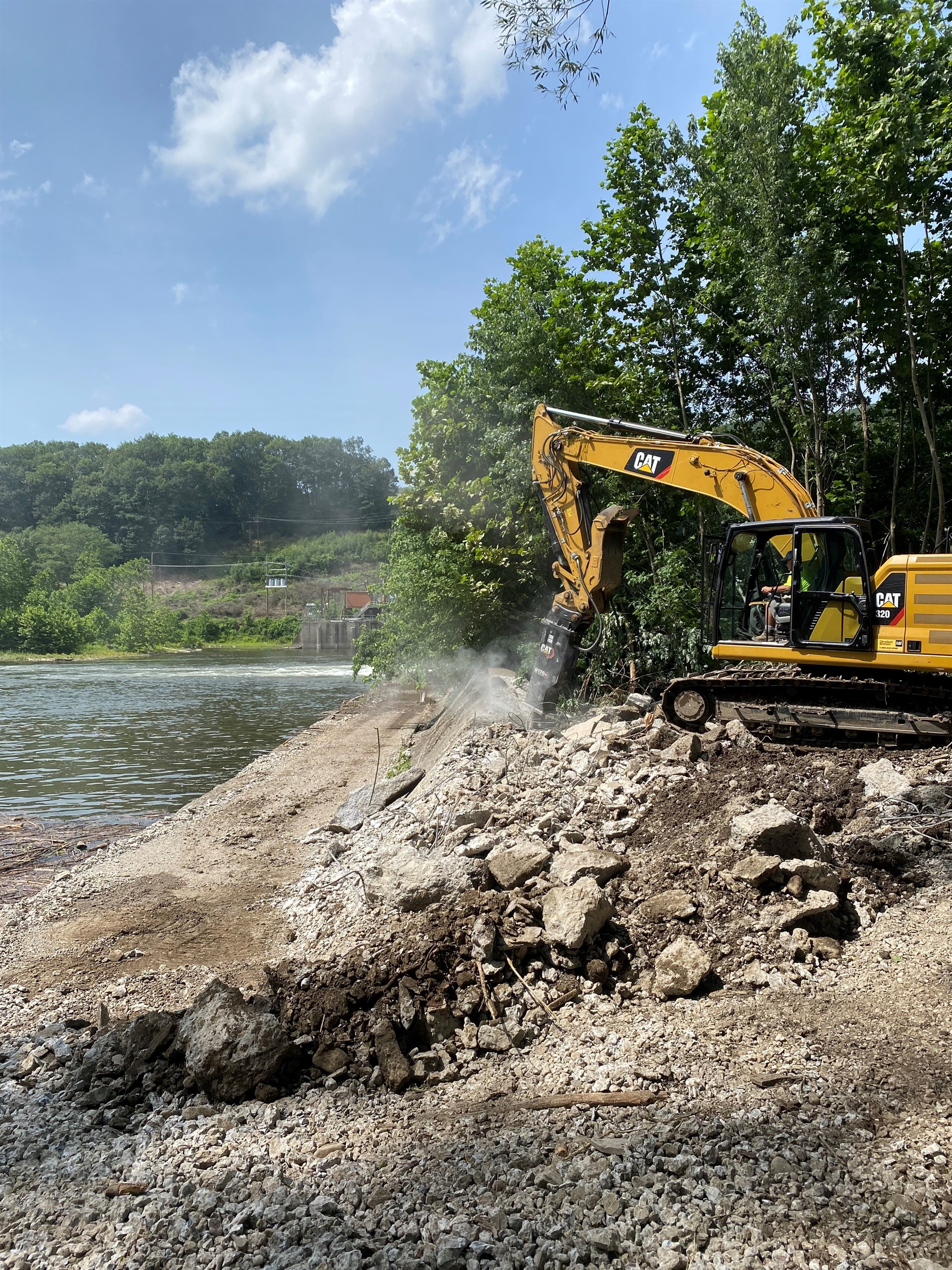 Figure 6. Heavy machinery working on the banks of the Susquehanna River at the Oakland Dam removal site (courtesy of American Rivers).
